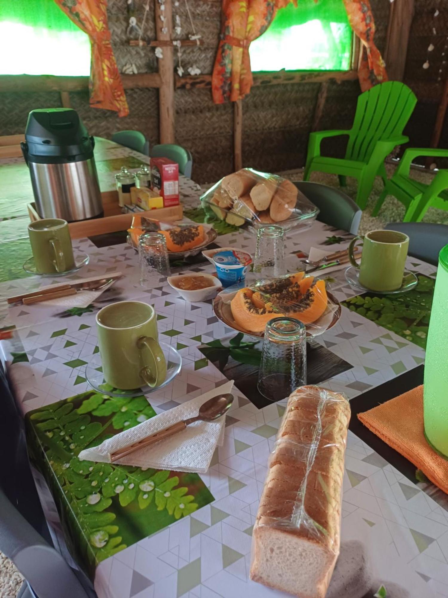 Poemanahere Island Camping A Maupiti Te-Fare-Arii Exteriör bild